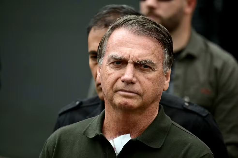 O ex-presidente Jair Bolsonaro foi condenado a 27 anos e 3 meses de prisão — Foto: Pablo Porciuncula/AFP